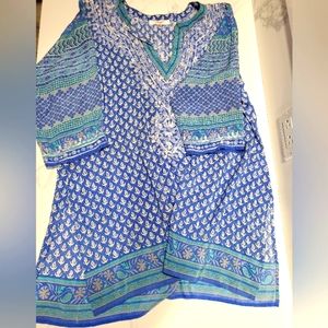 Silk Tunic with Embroidery and Side Slits. Size 46